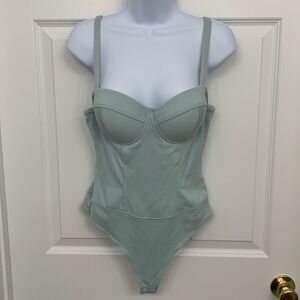 Haute Monde size medium bustier style mint bodysuit w/built in bra/wide straps